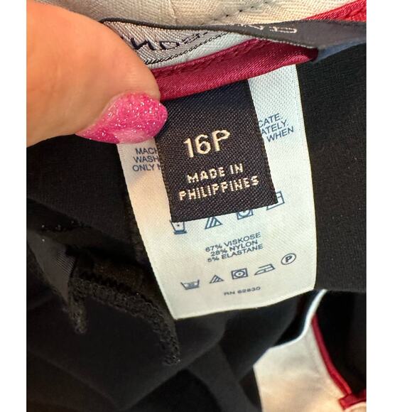 Land's End black cropped pants size 16P - Picture 4 of 10